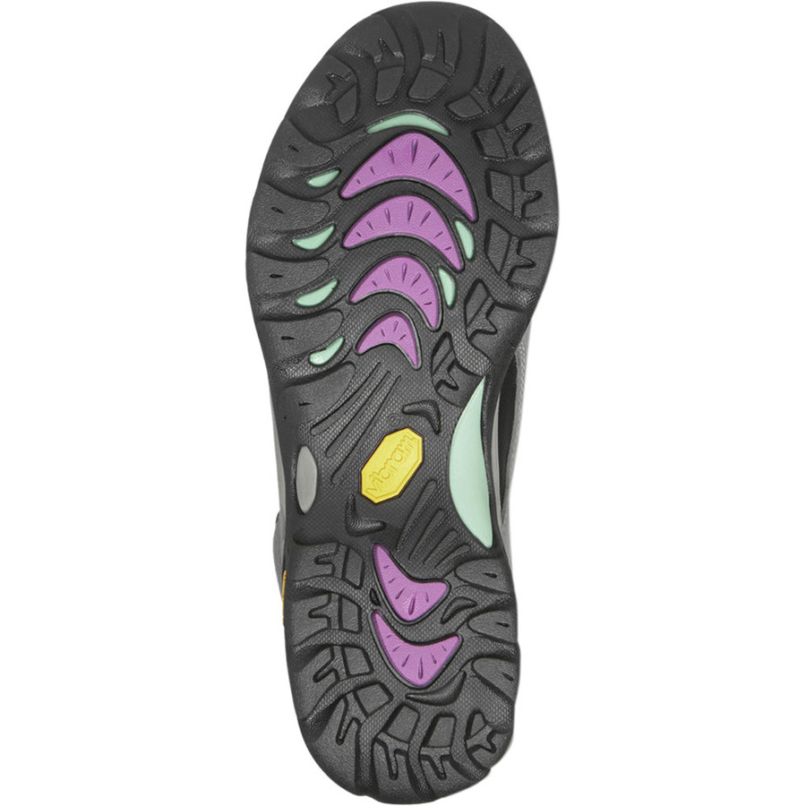 ahnu women's w montara iii event hiking boot