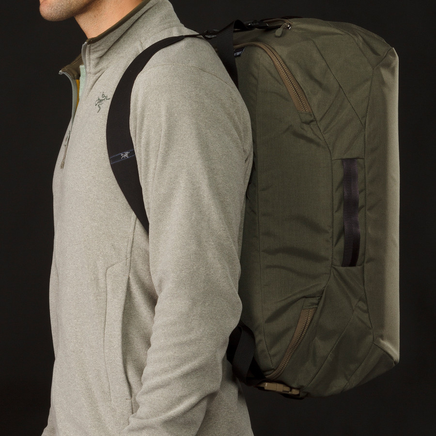 Arc'teryx Covert Case C/O Bag - 2441cu in&nbsp;Side