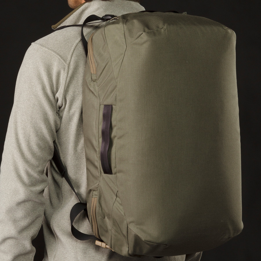 Arc'teryx Covert Case C/O Bag - 2441cu in&nbsp;3/4 Back