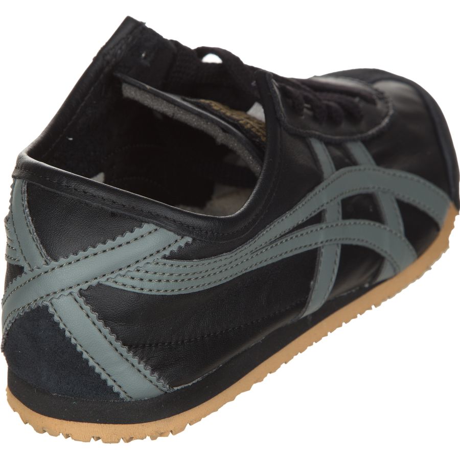 chuck taylor tennis shoes