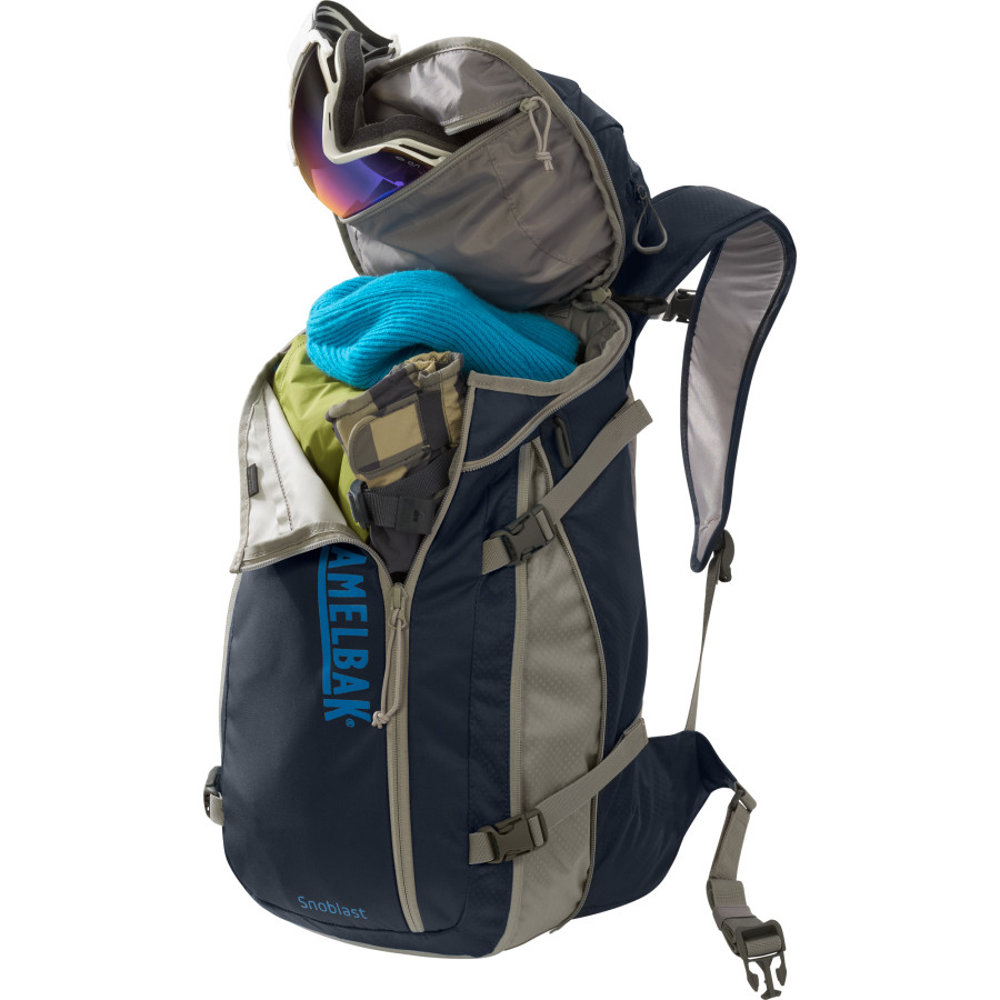 CamelBak Snoblast Winter Hydration Pack 1275cu in