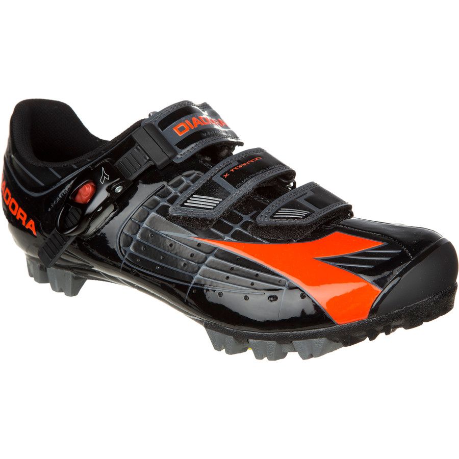 diadora tornado