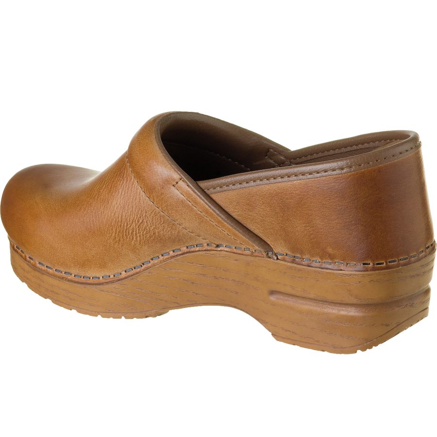 dansko distressed clog
