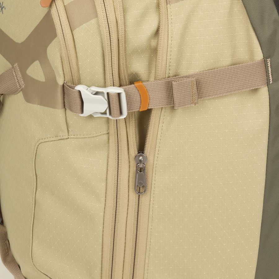 Eagle Creek Load Warrior 22 Wheeled Duffel Bag - 2565cu in&nbsp;Expansion