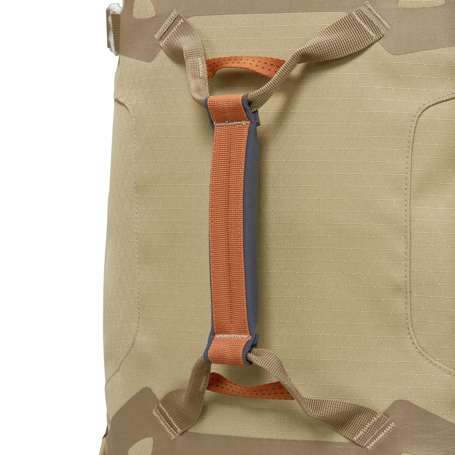 Eagle Creek Load Warrior 22 Wheeled Duffel Bag - 2565cu in&nbsp;Harness Handle