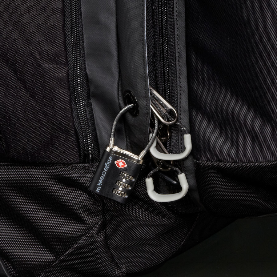 Eagle Creek Switchback 22 CarryOn Bag 2450cu in