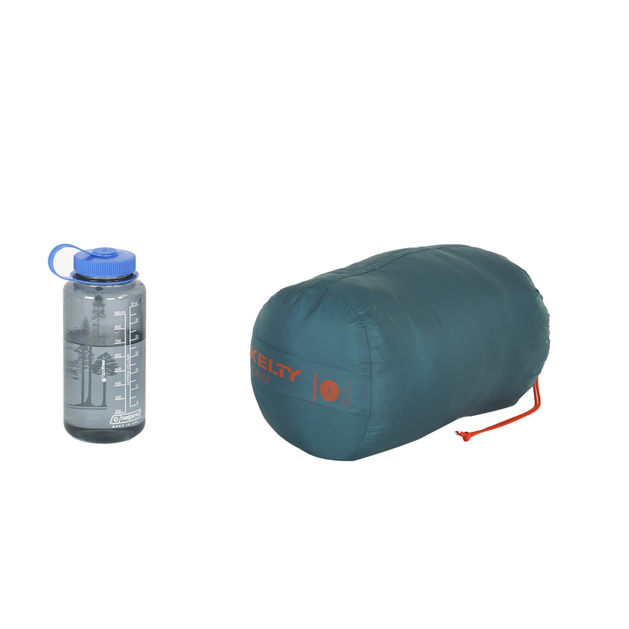 Kelty Dualist 35 Sleeping Bag: 35 Degree ThermaDri&nbsp;Stuff sack / pack