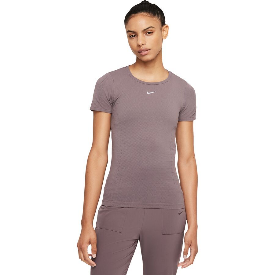 Dri-FIT ADV Aura Slim Short-Sleeve Top - Women's