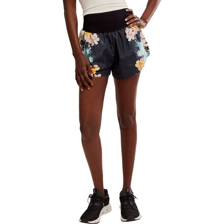 Carpe Diem Print Short - Women's