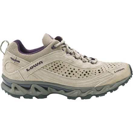 on cloud hiking shoe