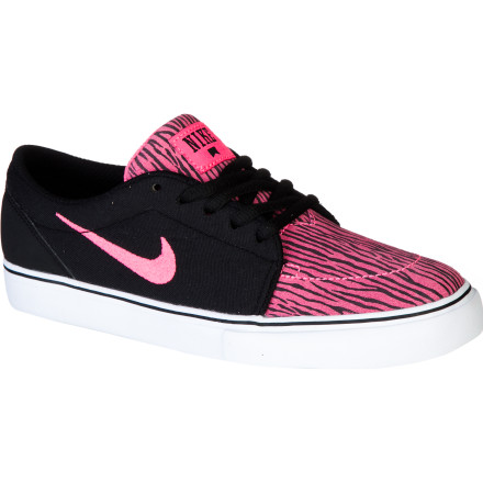 Nike - Satire Skate Shoe - Women's