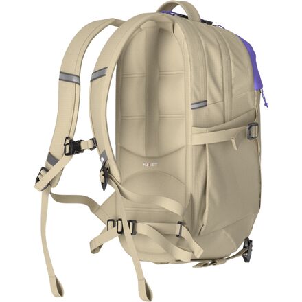The North Face - Recon 30L Backpack - Women's