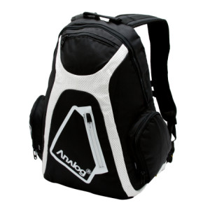 Analog Quantum Backpack