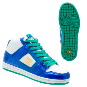DC Manteca 2 Mid SE Skate Shoe - Women's