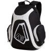 Analog Quantum Backpack