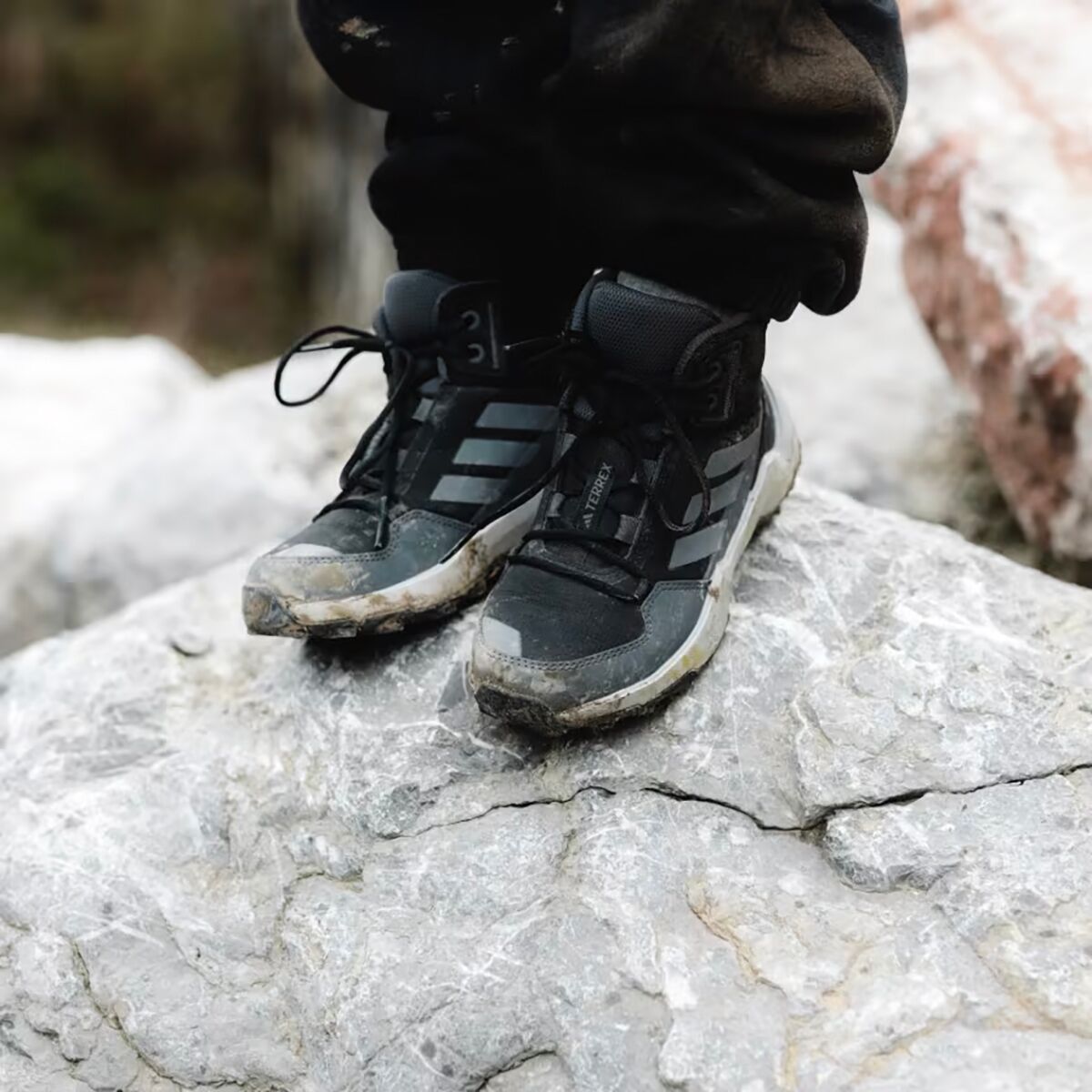 Adidas TERREX AX4R Mid Hiking Shoe - Kids´