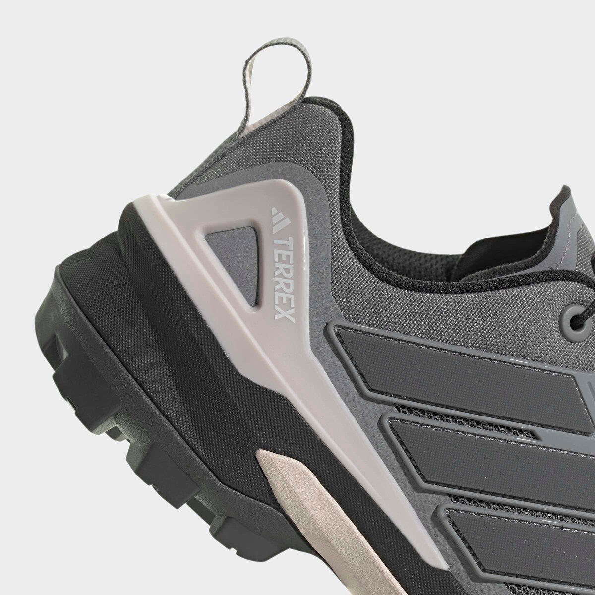 Женские кроссовки Adidas TERREX Terrex Skychaser Hiking, цвет: Серый / Розовато-лиловый — фото 7