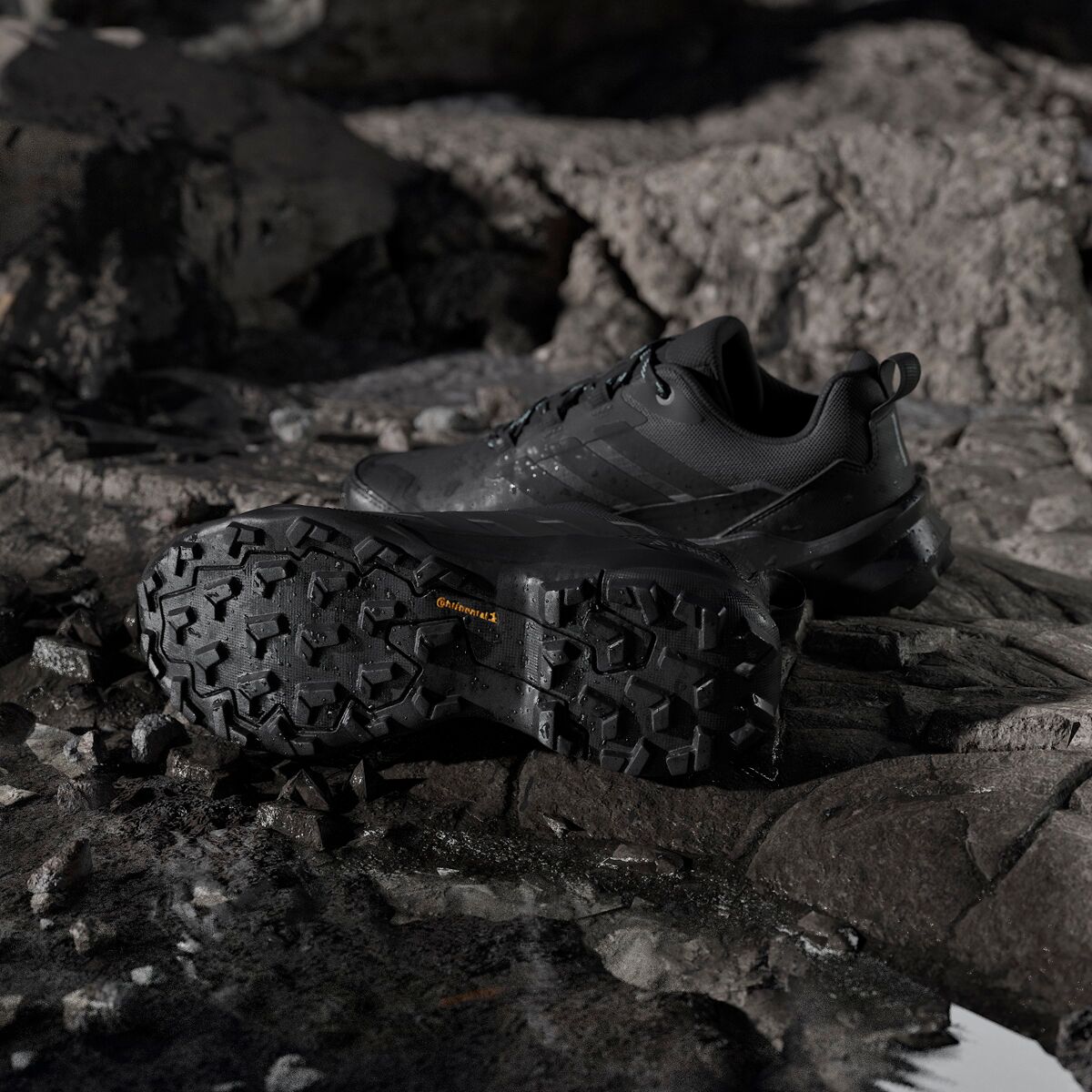 Женские кроссовки Adidas TERREX Terrex Skychaser AX5 GTX Hiking, цвет: Карбоновый / Чёрный — фото 8