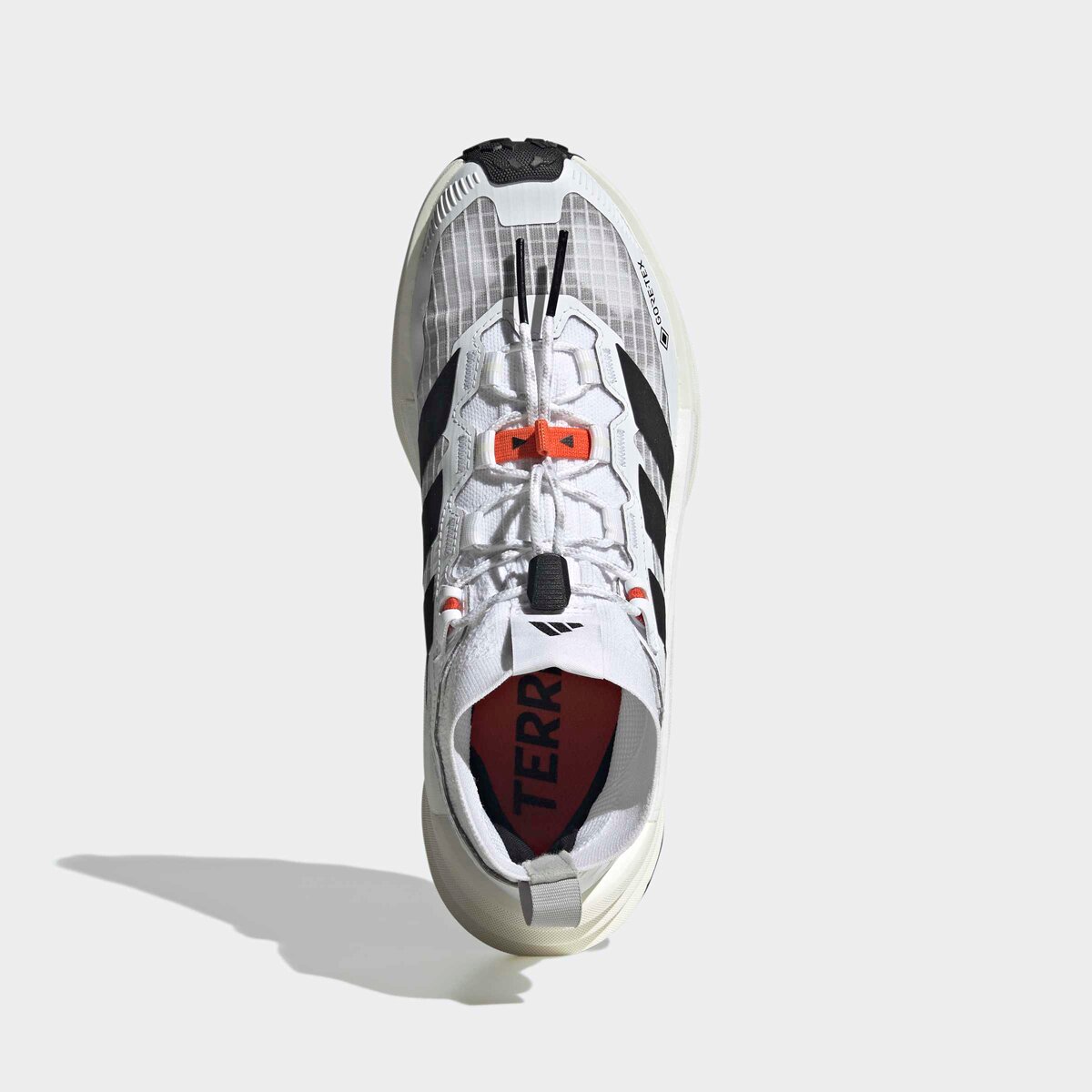 Женские кроссовки Adidas TERREX Terrex Freehiker 3 Ultra GTX Hiking, цвет: Белый / Чёрный — фото 2