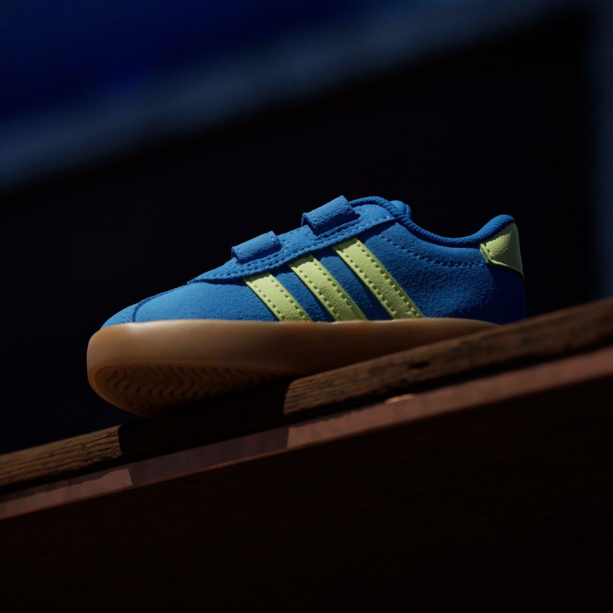 Детские кроссовки Adidas VL Court 3.0 Shoe - Toddlers', цвет: Королевский синий / Лаймовый — фото 6