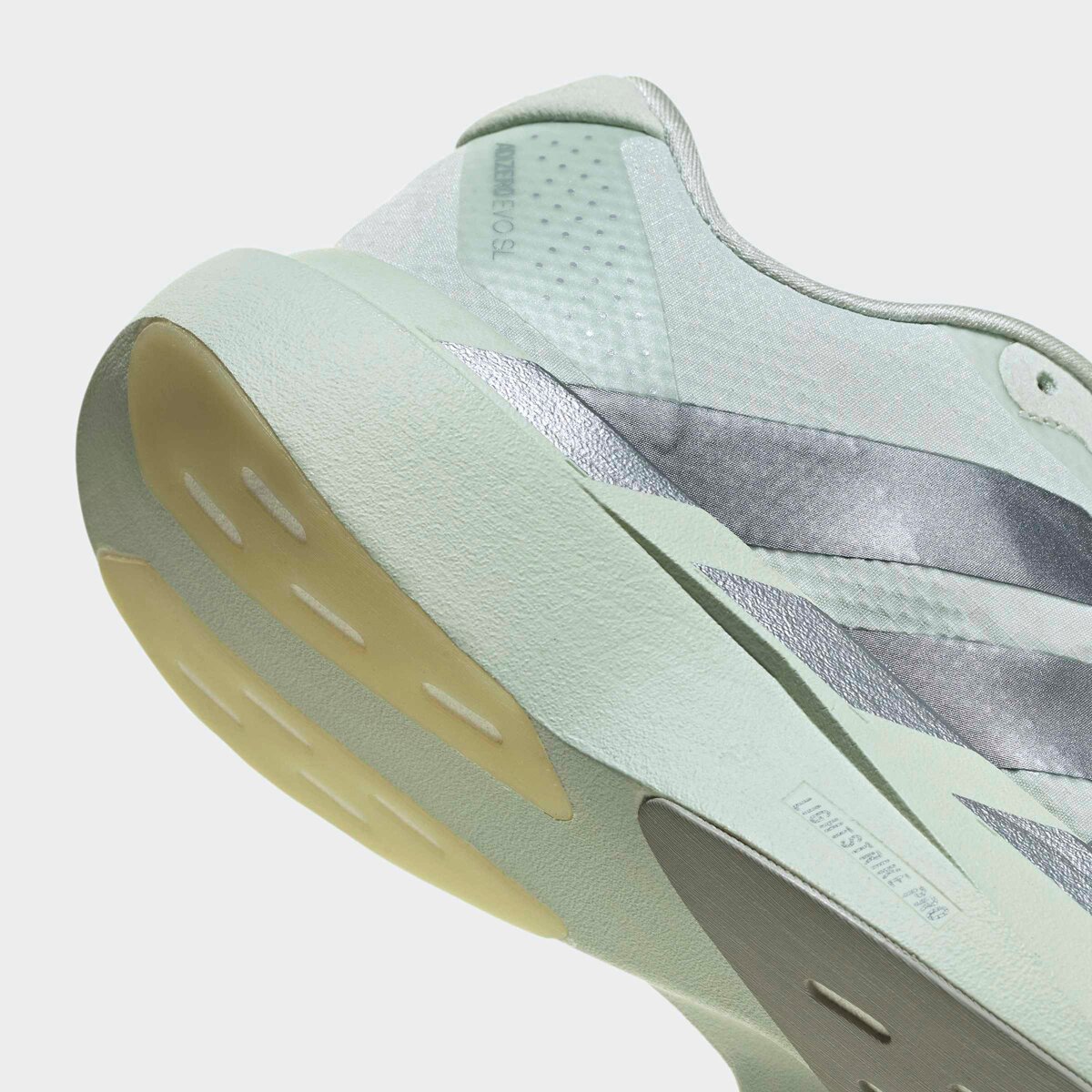 Женские кроссовки Adidas Adizero Evo SL Woven Running, цвет: Нефритовый / Серый — фото 11