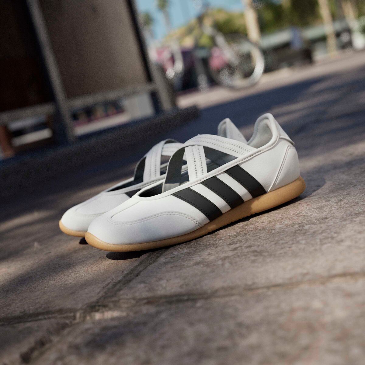 Детские кроссовки Adidas Barreda Mary Jane, цвет: Белый / Чёрный — фото 11