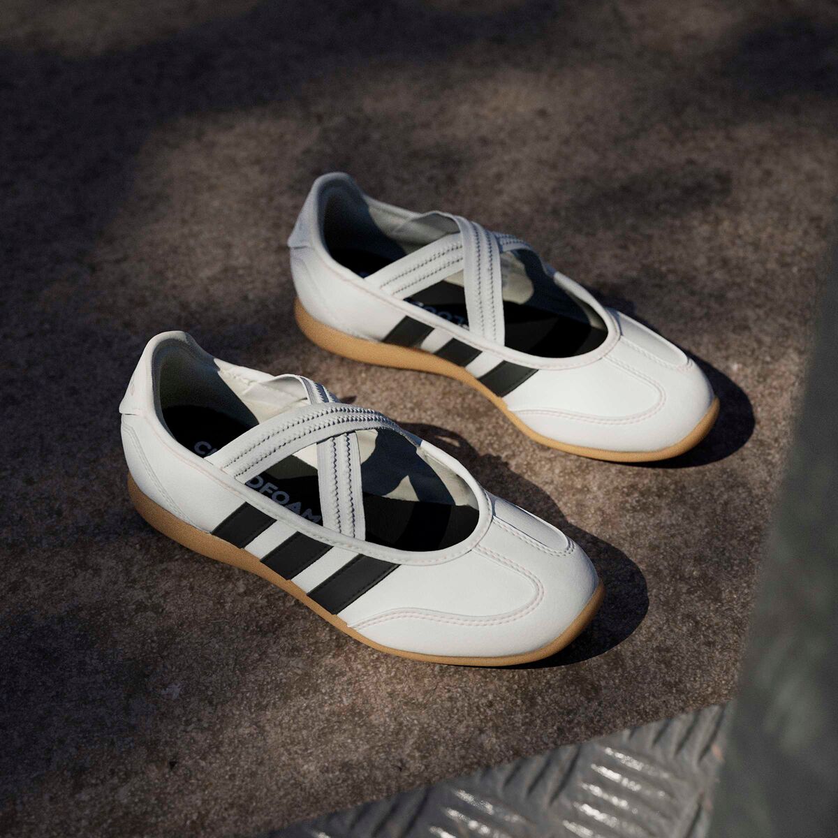 Детские кроссовки Adidas Barreda Mary Jane, цвет: Белый / Чёрный — фото 8
