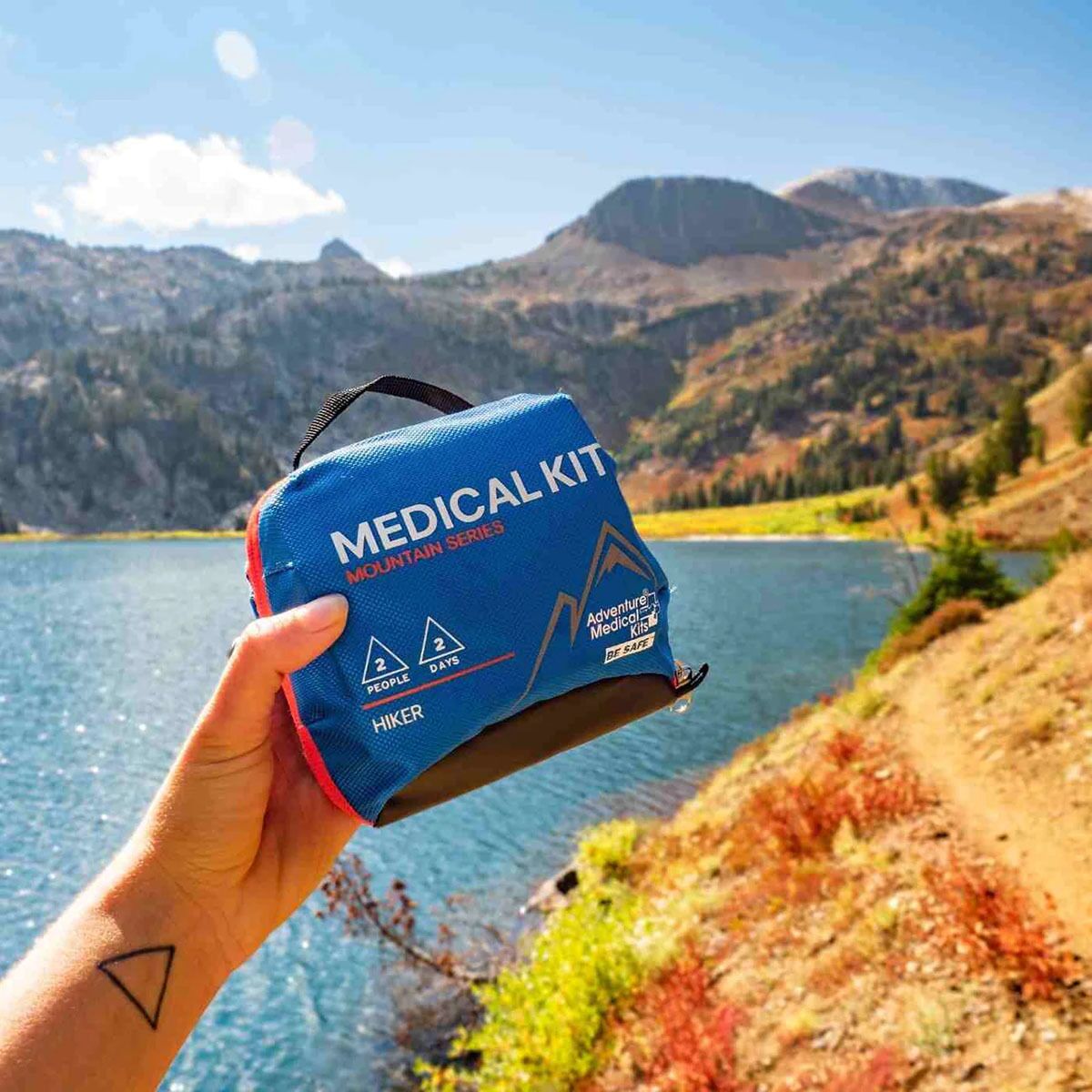 Adventure Medical Kits MOUNTAIN Hiker Kit Forest