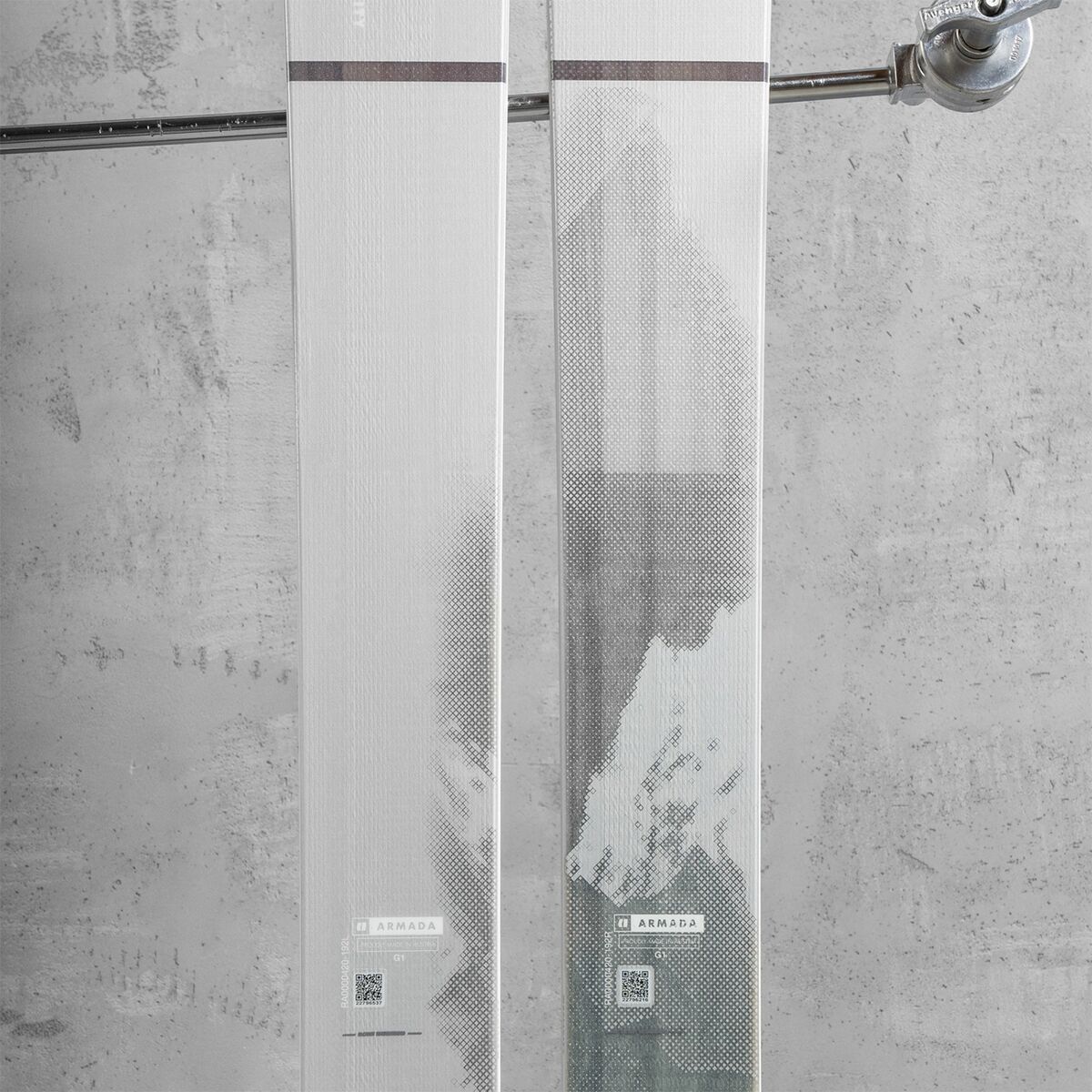 Armada Declivity X Skis w/ Strive 13 Demo Bindings 2023 - 192cm main image 0