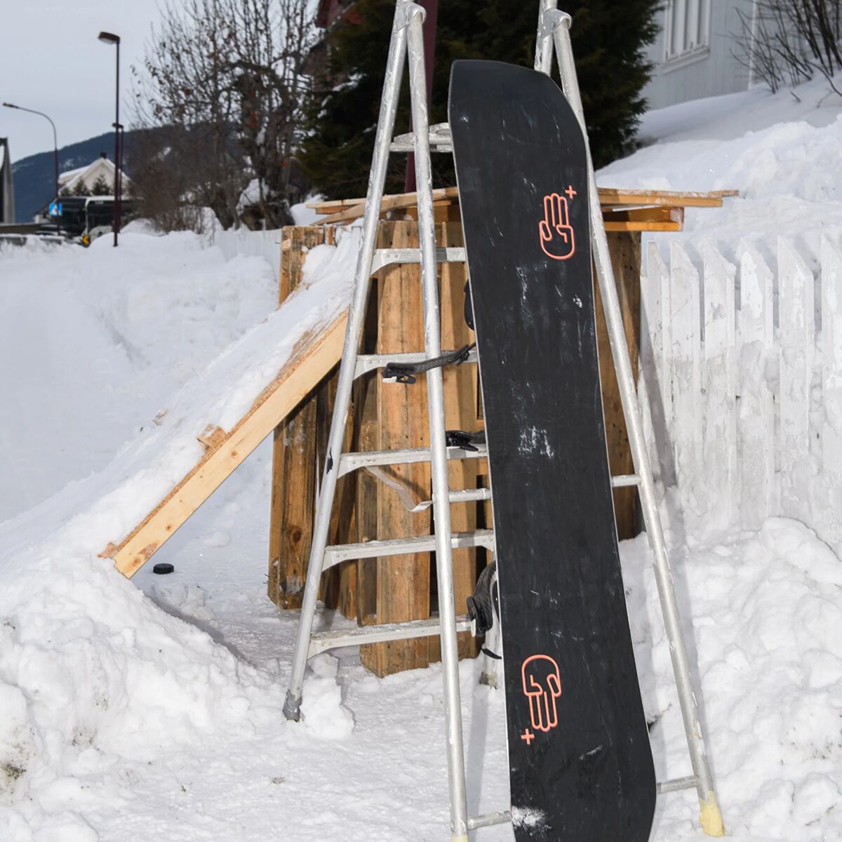 Bataleon Disaster Plus Snowboard - 2025