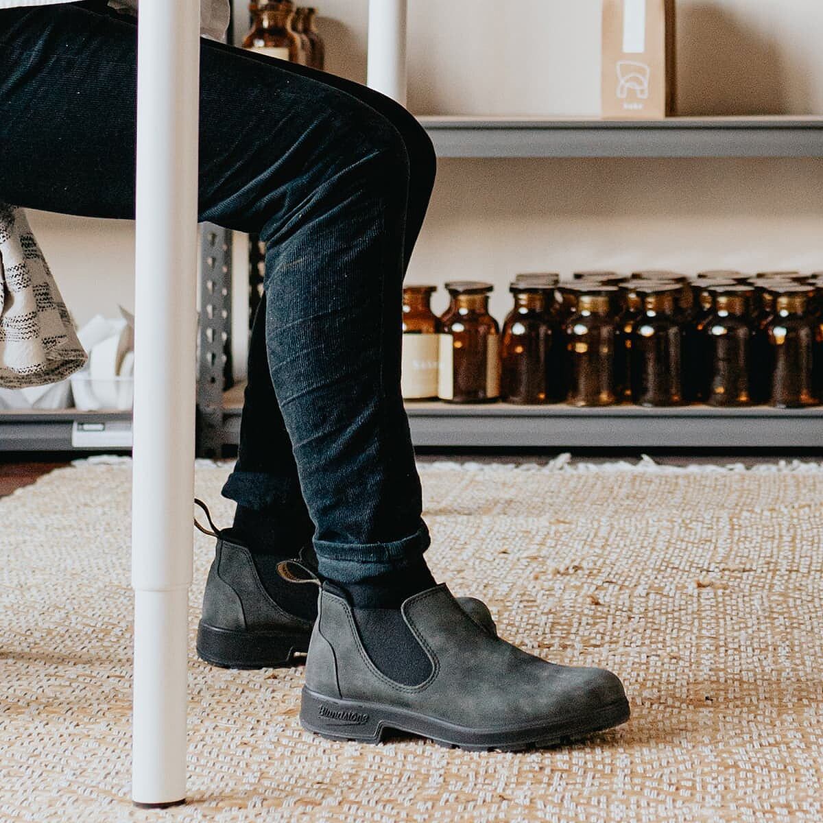 low cut blundstones