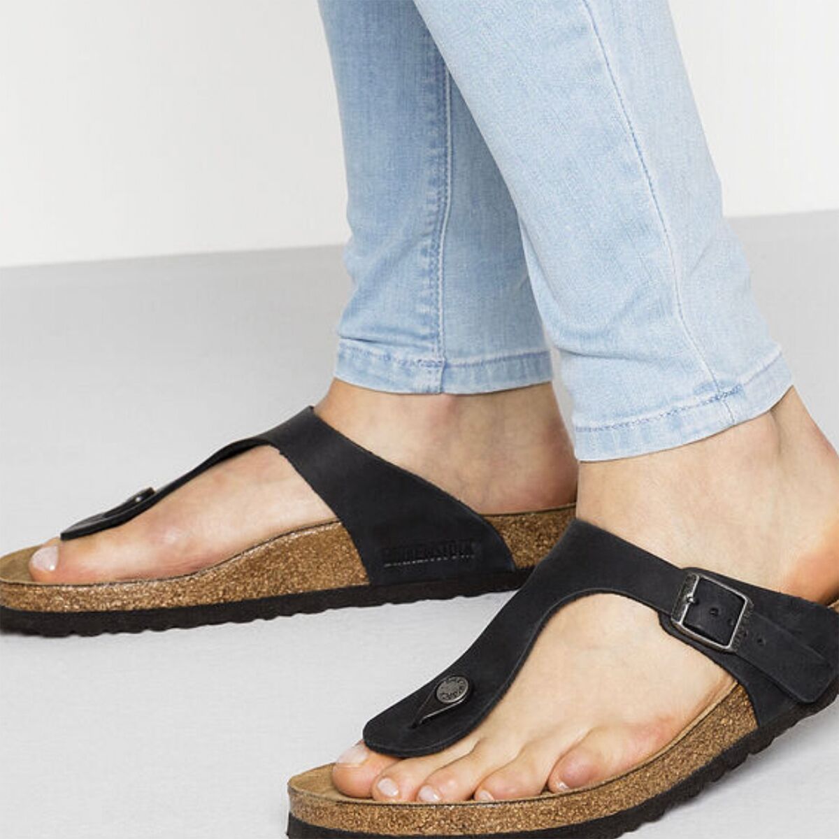 Birkenstock Gizeh Leather Sandal - Women´s