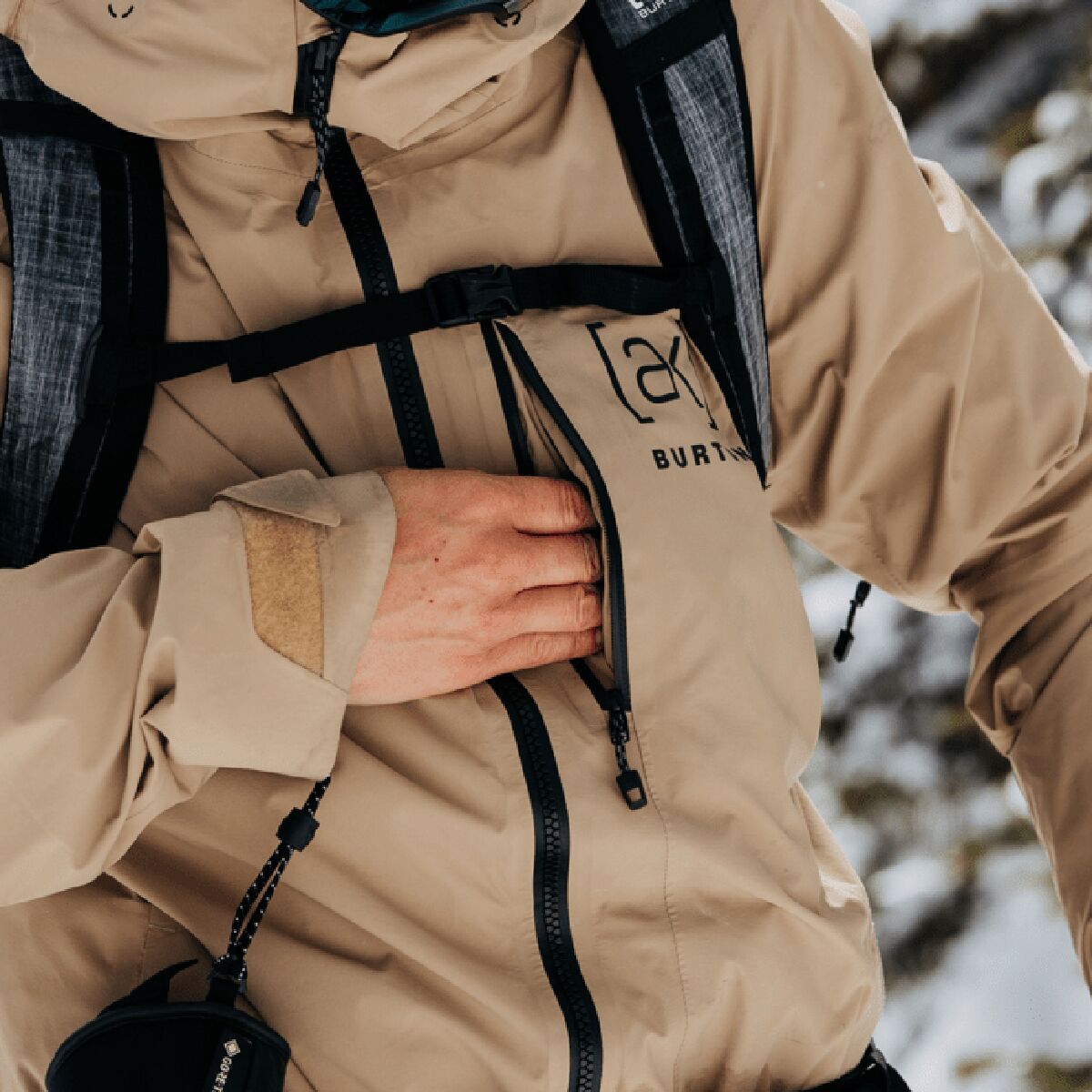 Burton AK GORETEX Upshift Jacket Women's Clothing