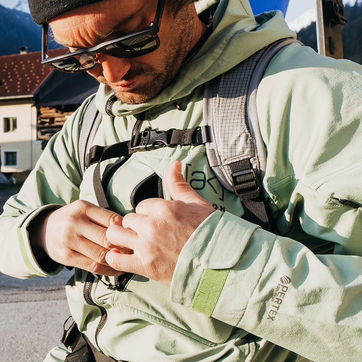 Burton AK Softshell Jacket Men's Clothing