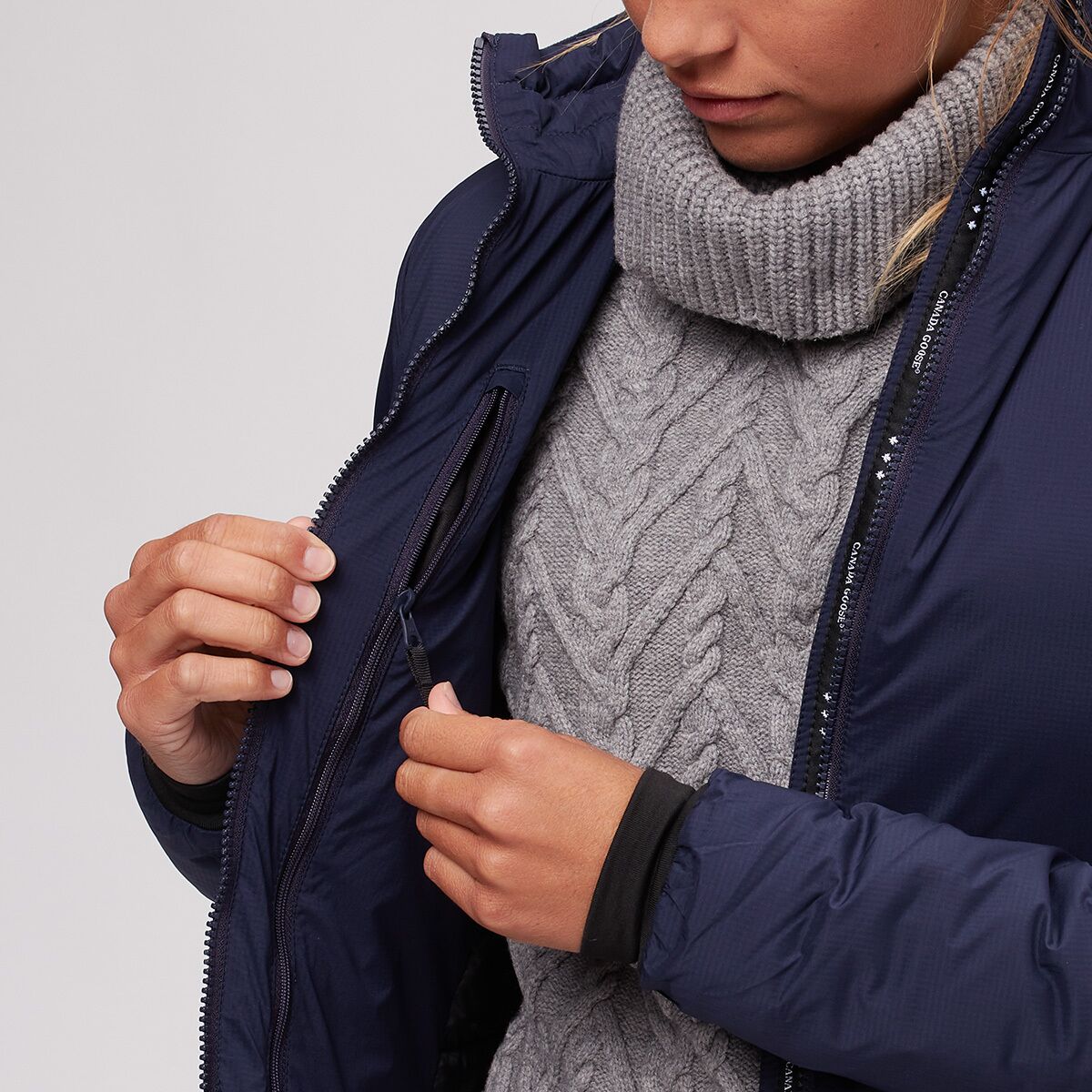 Canada Goose Camp Down Hooded Matte Finish Jacket Women's Clothing