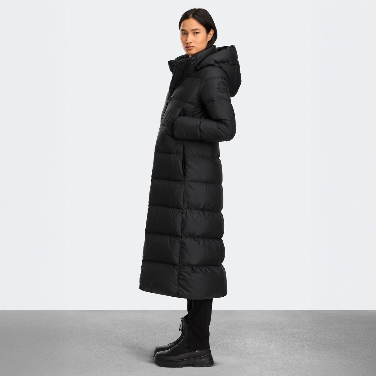 Женская куртка Canada Goose Mystique Puffer - TD, цвет: Чёрный — фото 3