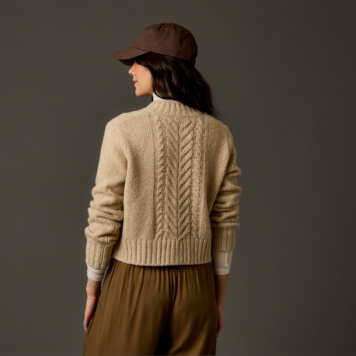 Женский кардиган Carve Designs Poppy Cropped Cardigan, цвет: Льняной — фото 2