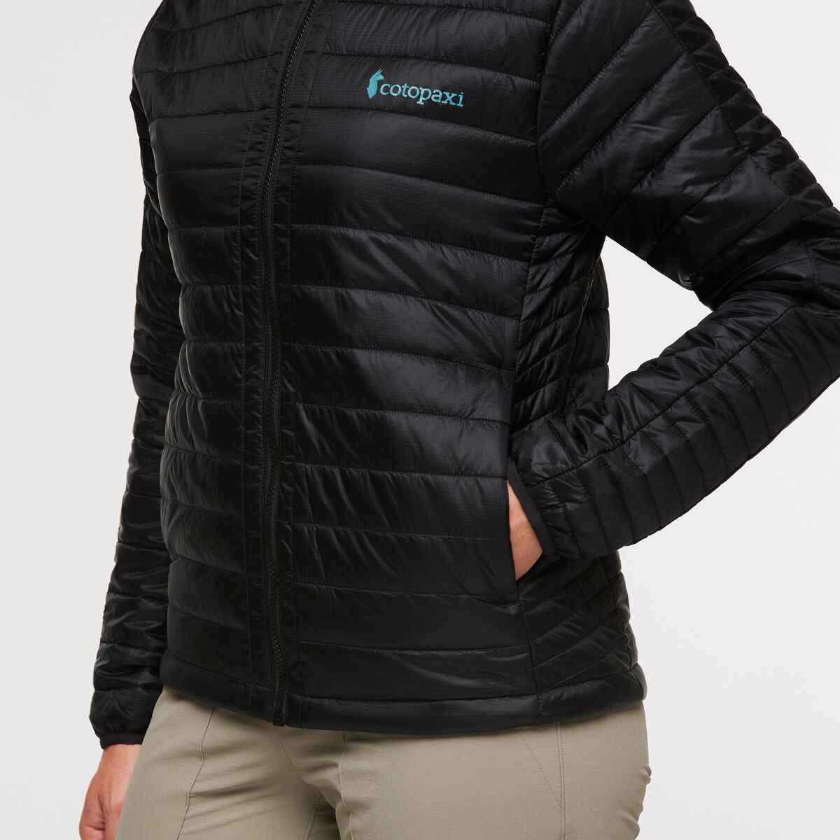 Женская куртка Cotopaxi Capa Insulated Hooded, цвет: Чёрный — фото 5