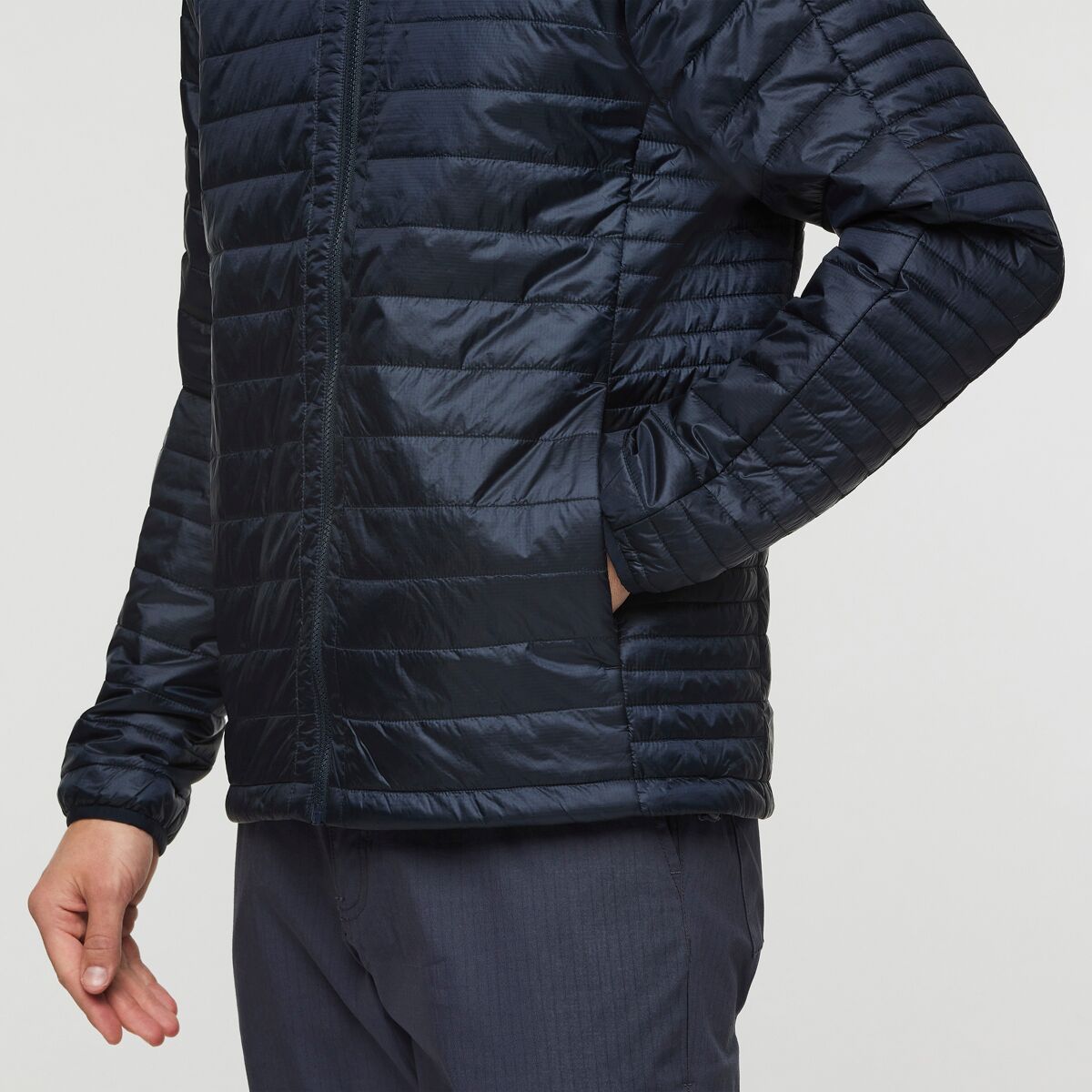 Мужская куртка Cotopaxi Capa Insulated Hooded, цвет: Карбоновый — фото 5