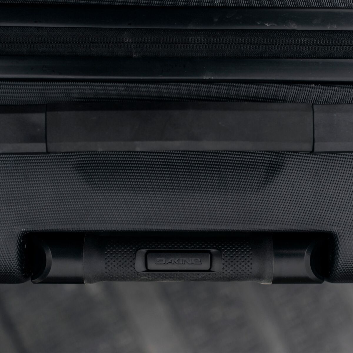 DAKINE Low Roller Snowboard Hardside Bag Snowboard
