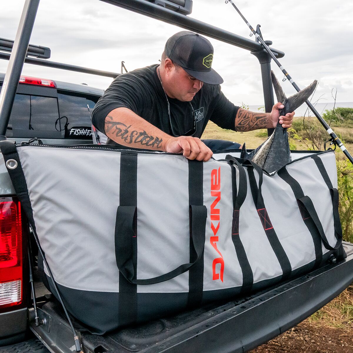 DAKINE Freestanding Fish Bag