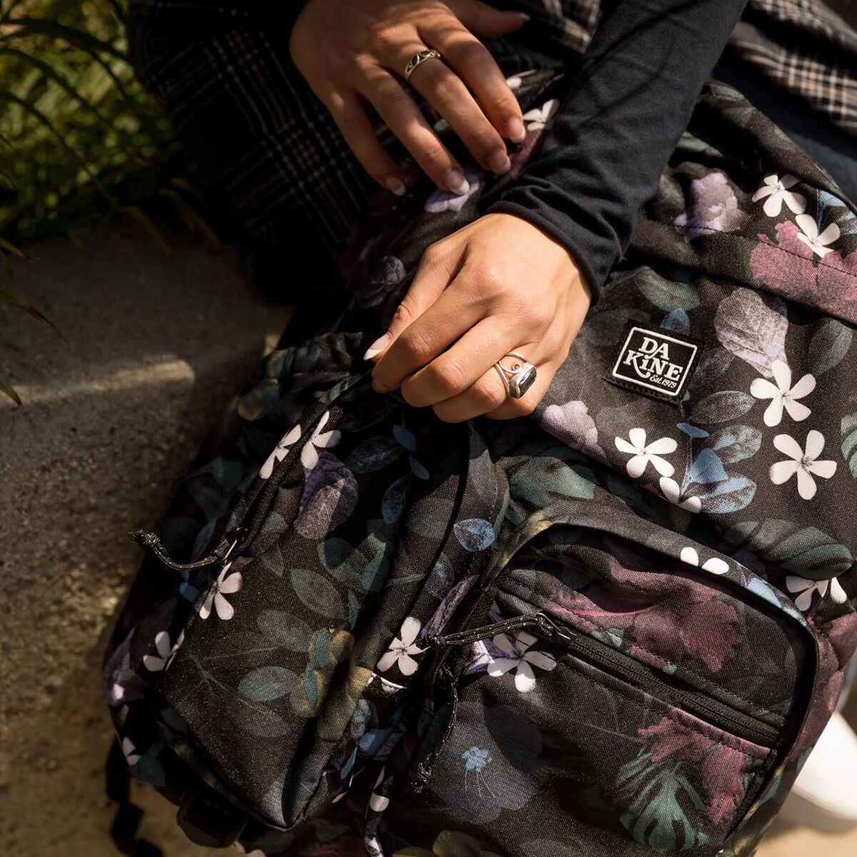 DAKINE Method DLX 28L Backpack
