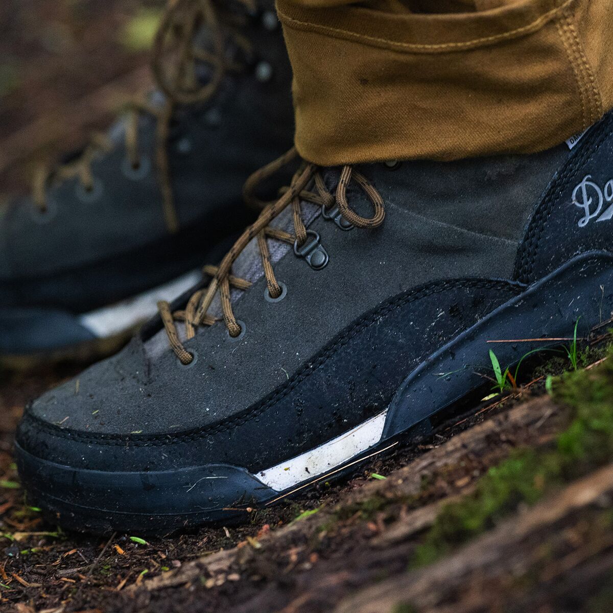 danner men's hiking shoes