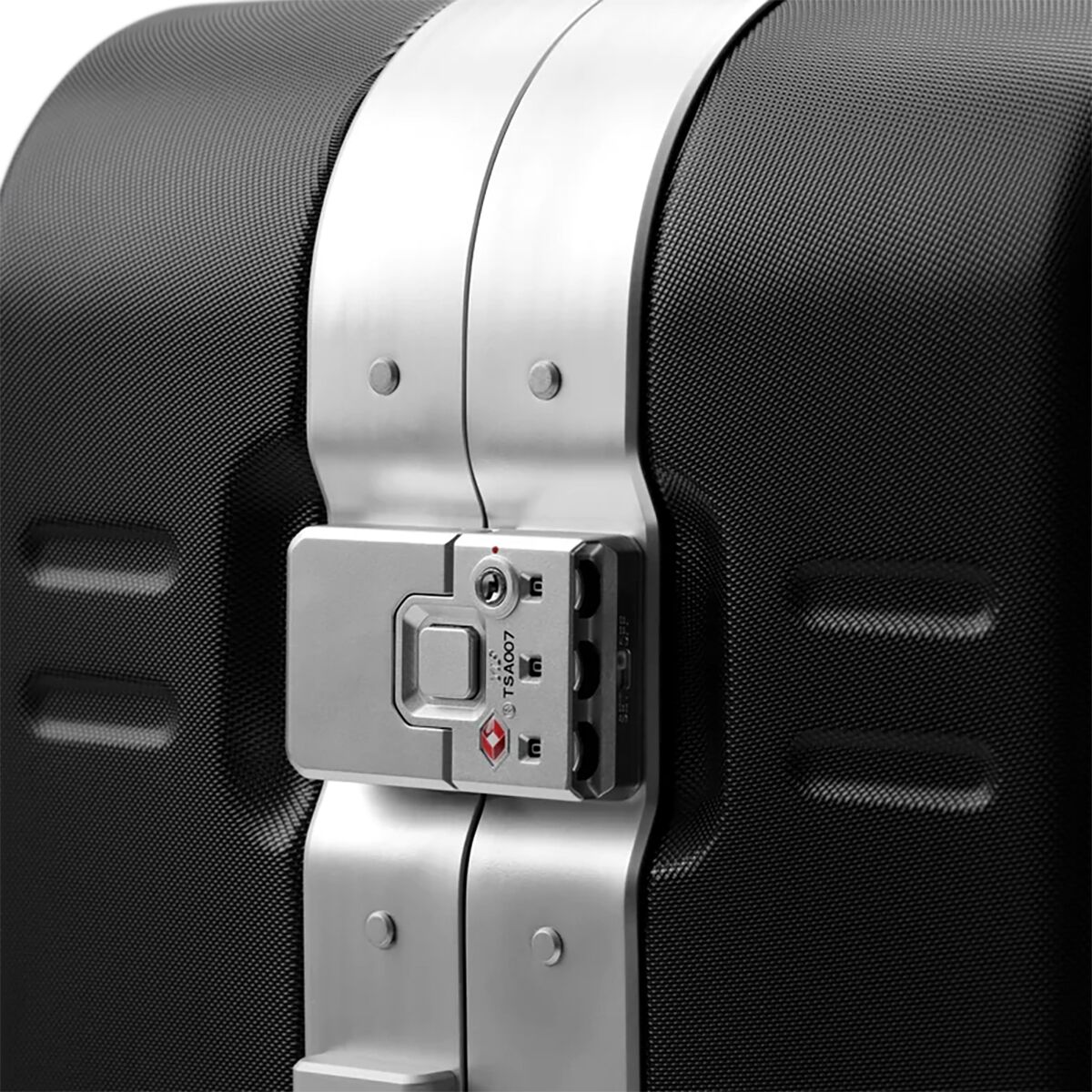 Db Ramverk Pro Check-In Luggage