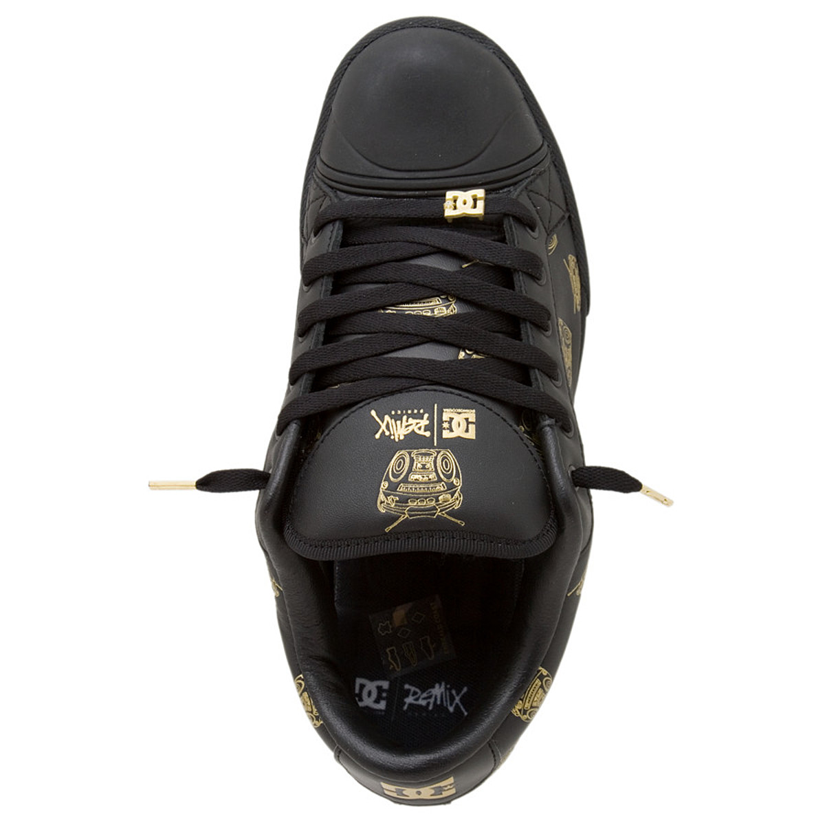 travis barker dc shoes