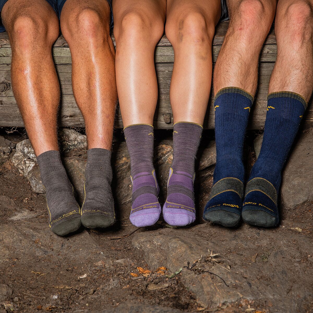 Darn Tough Light Hiker Micro Crew Light Cushion Sock -...