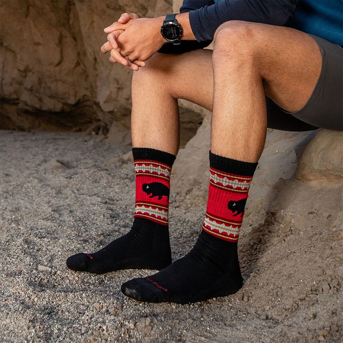 Darn Tough VanGrizzle Boot Midweight + Cushion Sock -...
