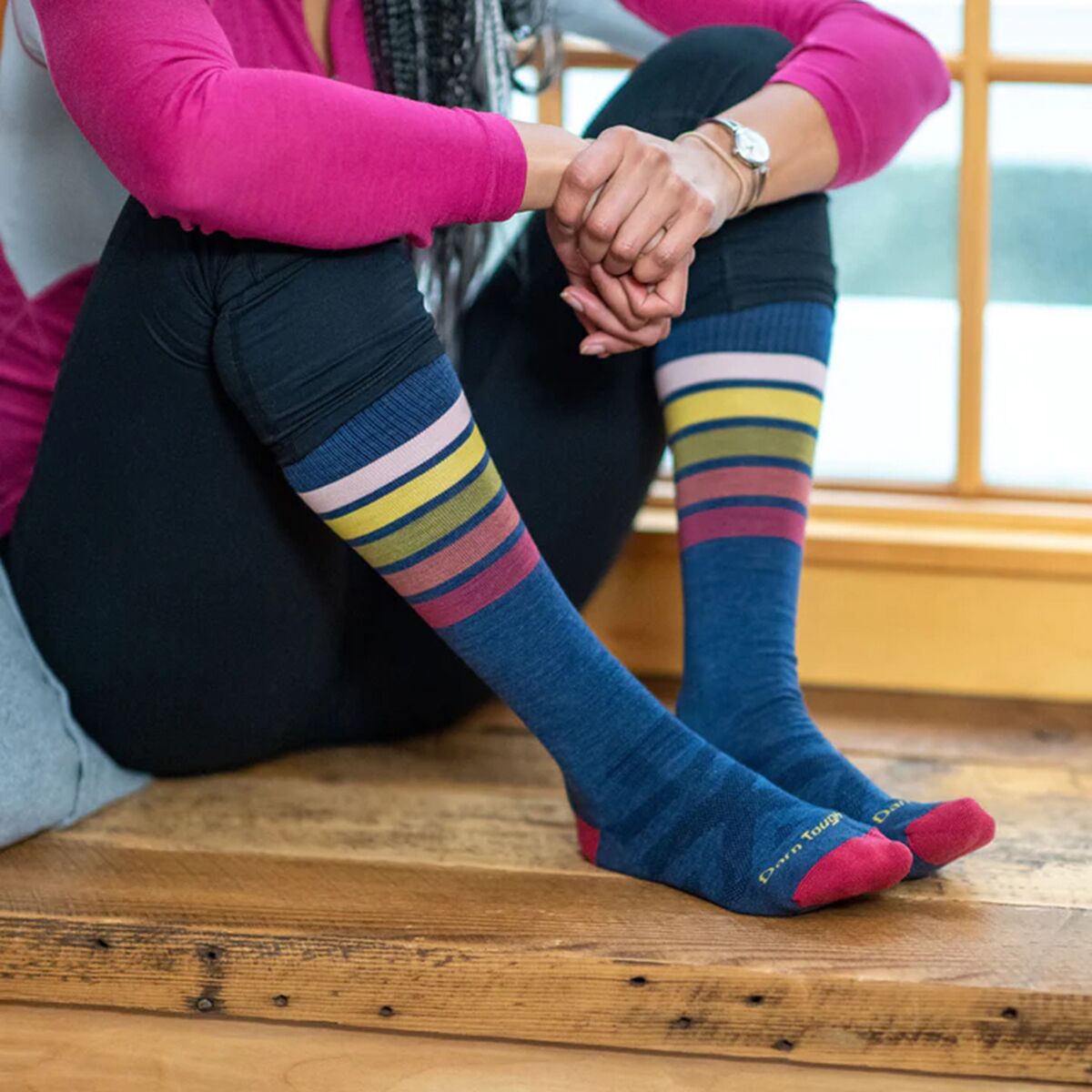 Darn Tough Snowburst OTC Midweight Cushion Sock -...