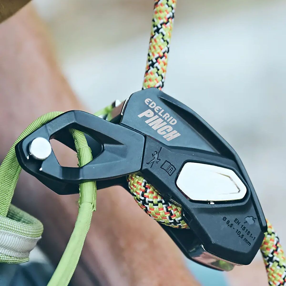 Edelrid Pinch Belay Device