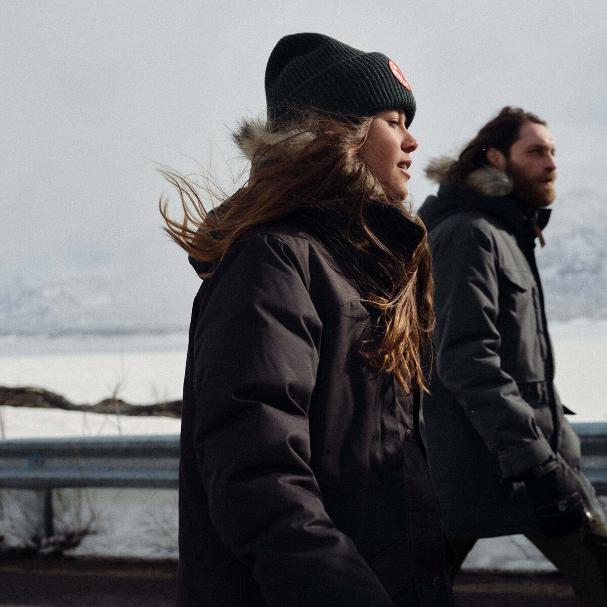 Женская куртка Fjallraven Singi Down Jacket, цвет: Чёрный — фото 4